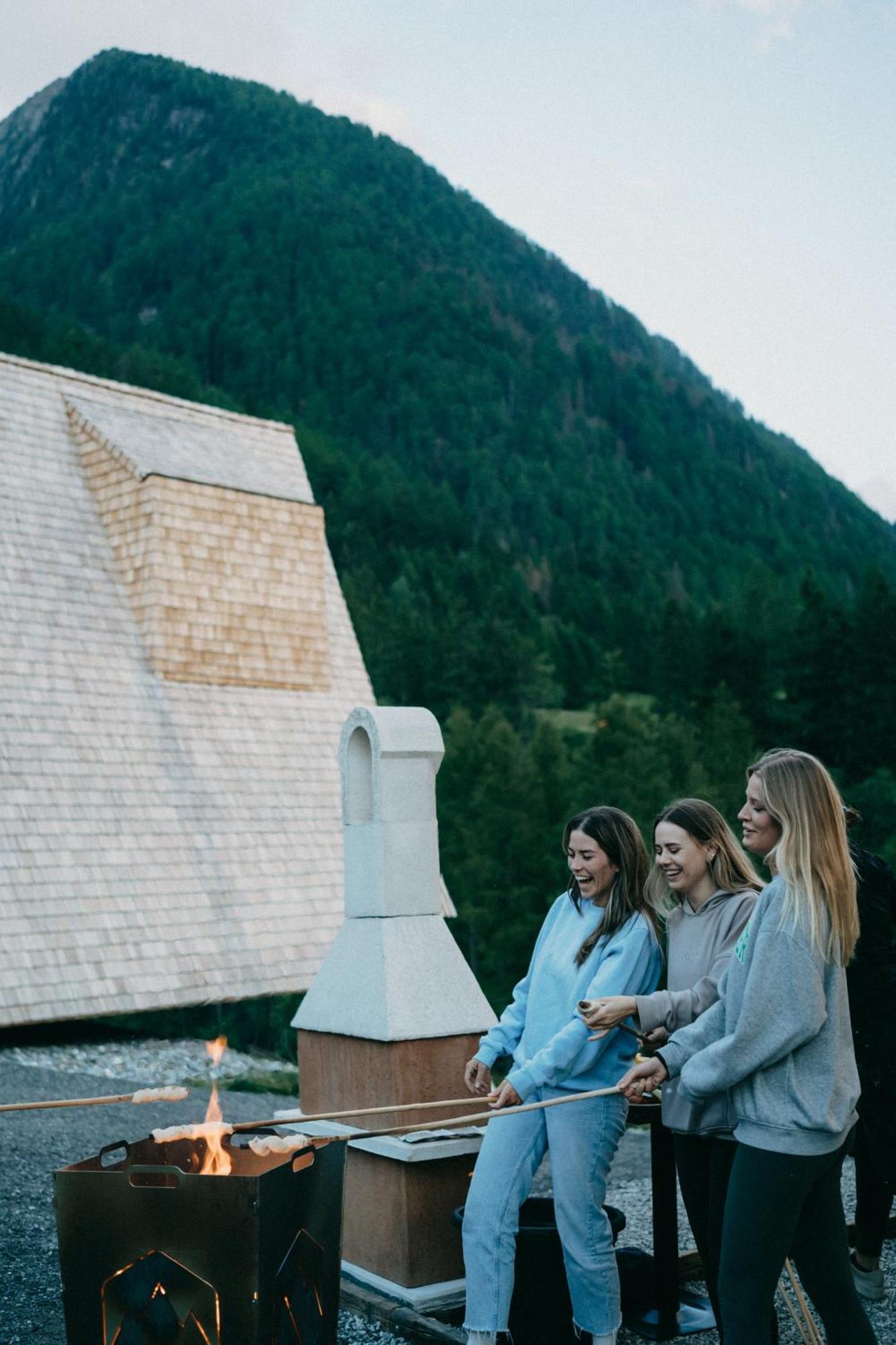 Collis Hill Chalets & Hotel Kals-am Großglockner Zewnętrze zdjęcie